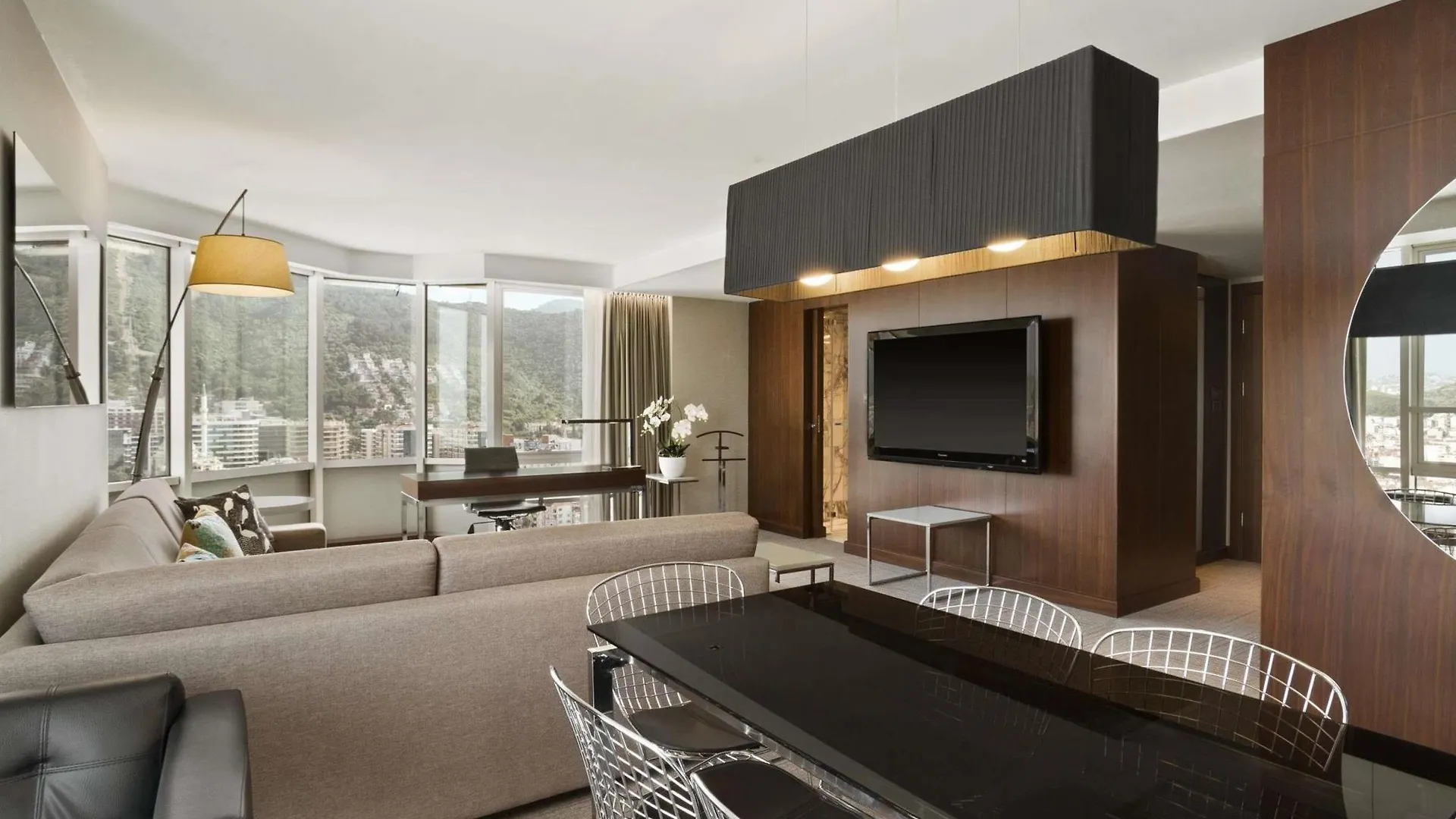 Ramada Encore By Wyndham İzmir Turquie