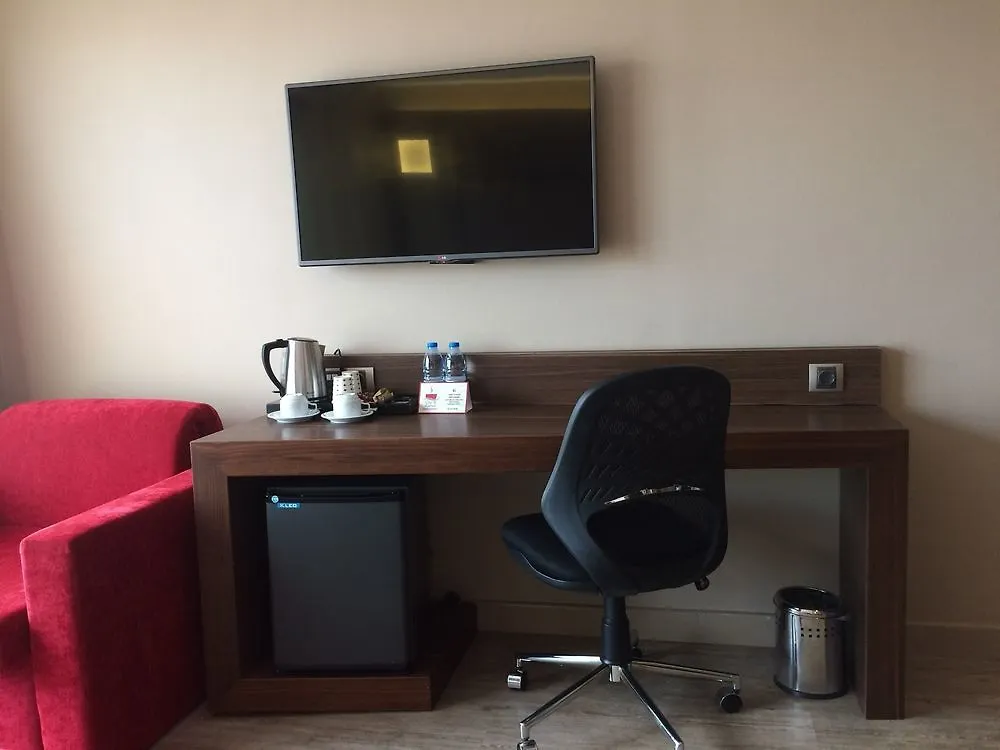 Ramada Encore By Wyndham Esmirna