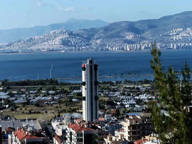 Ramada Encore By Wyndham Izmir 4*,